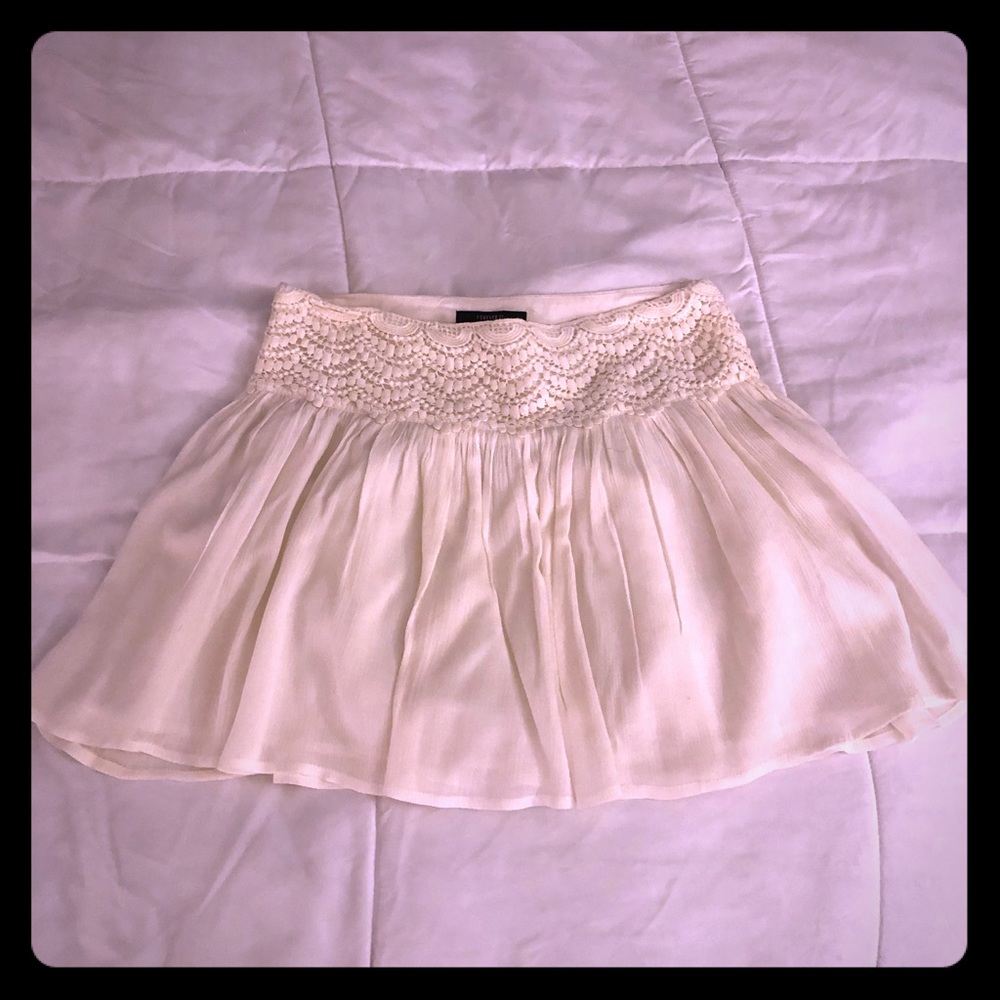 Ivory mini skirt Forever 21